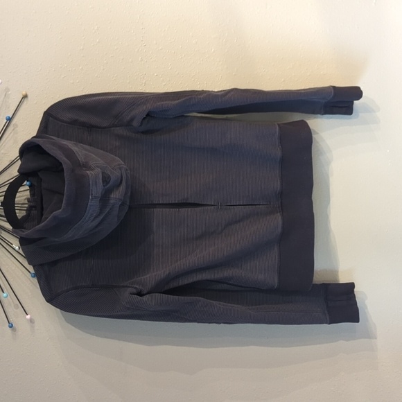 Lululemon Bliss Break Zip Up Hoodie Washed Black Gray Striped Thumbholes Pockets - Picture 11 of 11